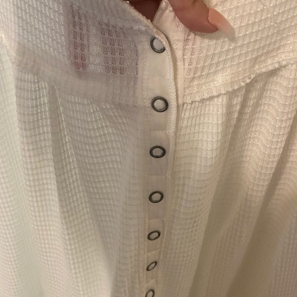 White Free People waffle top w/ buttons - Picture 3 of 3
